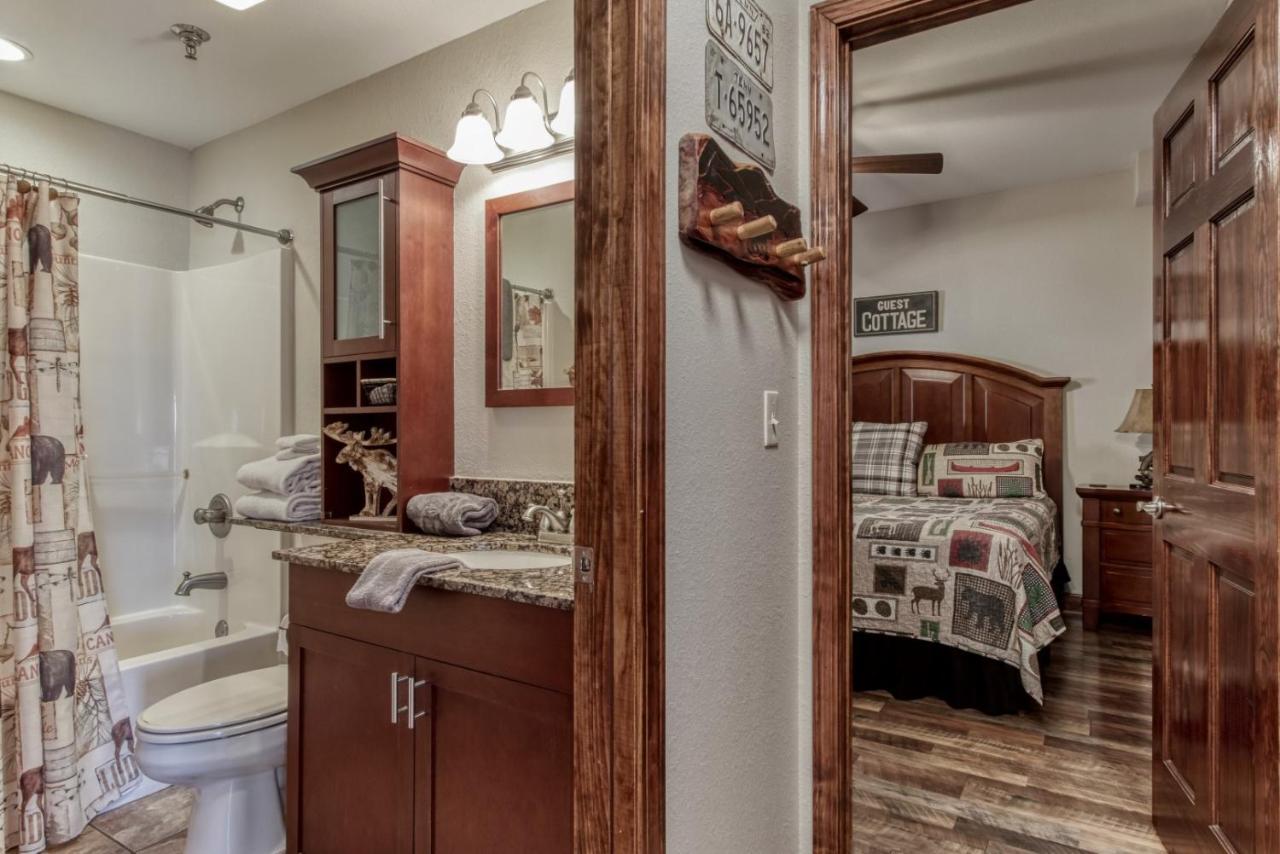 Gorgeous 2Bd 2Bth Condo With Mountain Views Pool Hot Tub Game Room Close To Parkway Pigeon Forge Eksteriør billede