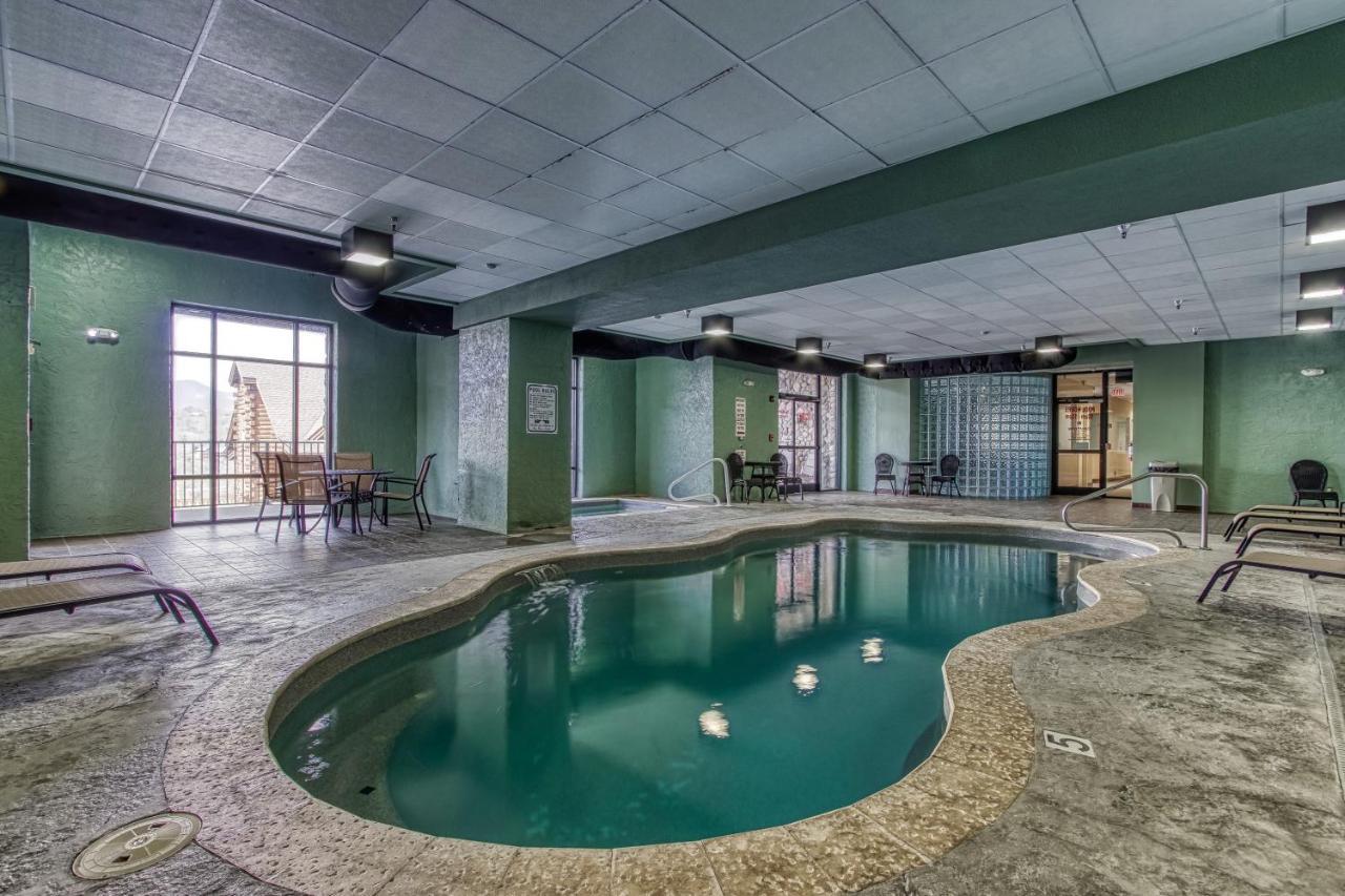 Gorgeous 2Bd 2Bth Condo With Mountain Views Pool Hot Tub Game Room Close To Parkway Pigeon Forge Eksteriør billede